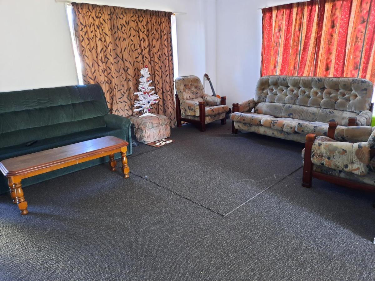 Papamoa Budget Accommodation Bagian luar foto